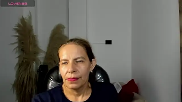 Milf karlye online show from 04.01.26