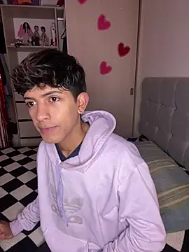 teobowny  online show from 02.05.25