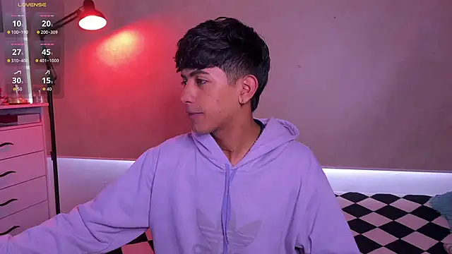 teobowny  online show from 10.07.25