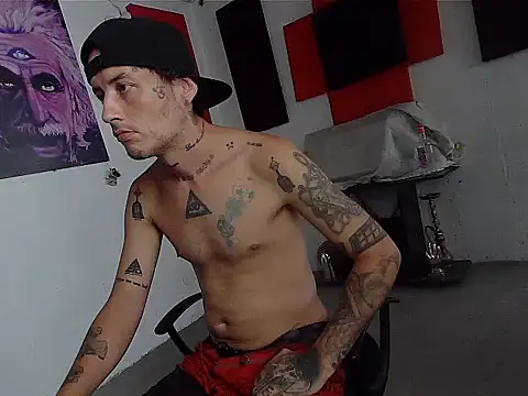 Snapshot of patrik_tattoo_ chatting on 06.16.26 patrik tattoo online show from 06.16.26