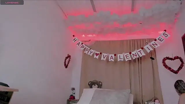 Snapshot of Lauu_G chatting on 02.03.25 Lauu G online show from 02.03.25