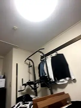 Snapshot of YU-KI00 chatting on 11.08.25 YU-KI00 online show from 11.08.25