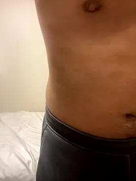 Snapshot of YU-KI00 chatting on 12.02.25 YU-KI00 online show from 12.02.25