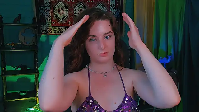 Snapshot of AnnTerry_ chatting on 09.26.25 AnnTerry online show from 09.26.25