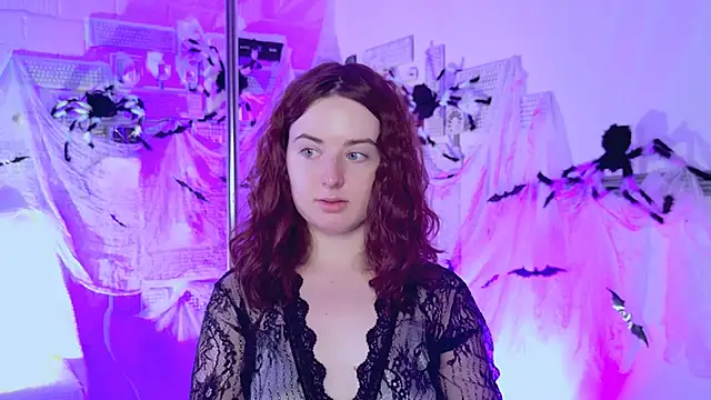 Snapshot of AnnTerry_ chatting on 10.22.25 AnnTerry online show from 10.22.25