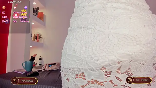 TabyJhonson online show from 09.19.25