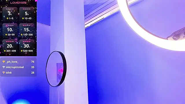 Snapshot of blackberrys_ chatting on 01.10.25 blackberrys online show from 01.10.25