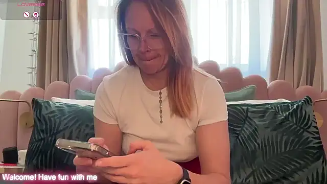 MelodyRoseUk online show from 04.11.26