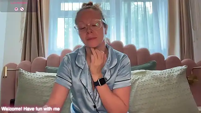 MelodyRoseUk online show from 05.20.26
