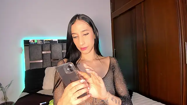 Carol M8 online show from 03.12.25