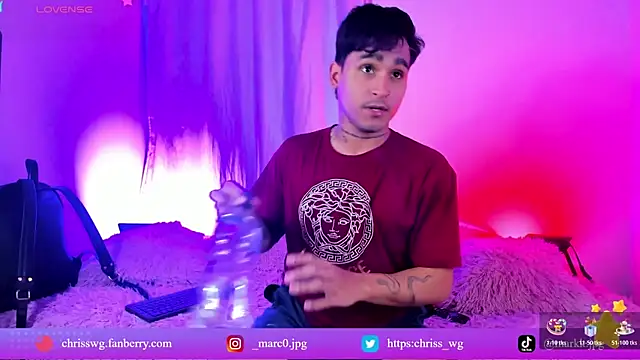 Snapshot of christianwang chatting on 12.18.25 christianwang online show from 12.18.25