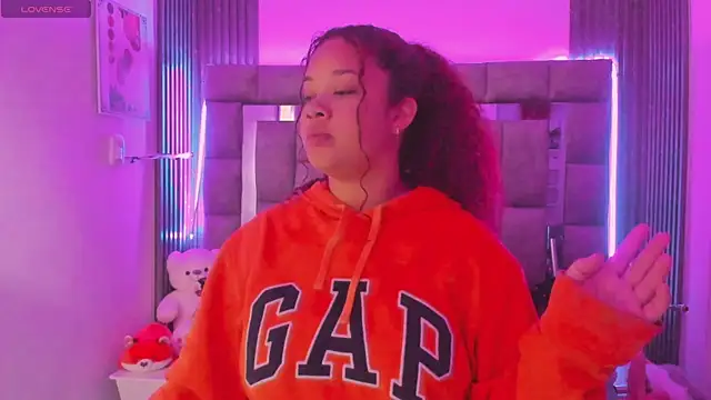 zulyjones online show from 04.16.26