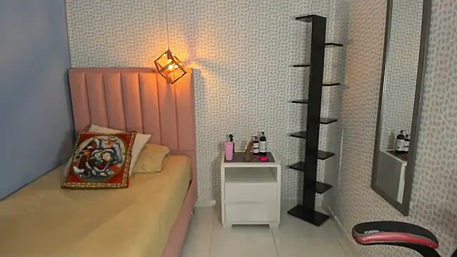 DENISERICHARD2 online show from 11.26.25