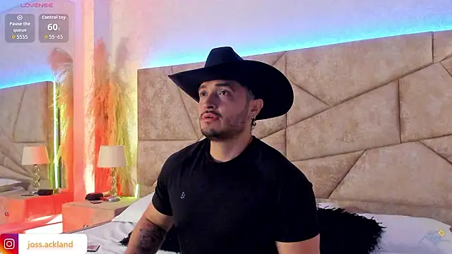 Snapshot of JossAckland chatting on 02.05.26 JossAckland online show from 02.05.26