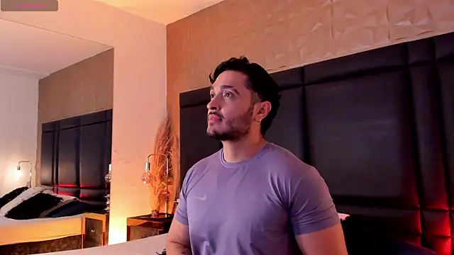 Snapshot of JossAckland chatting on 02.11.26 JossAckland online show from 02.11.26