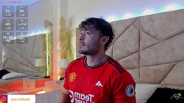 Snapshot of JossAckland chatting on 03.01.26 JossAckland online show from 03.01.26