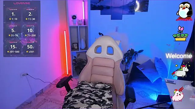 Snapshot of odelei chatting on 11.02.25 odelei online show from 11.02.25