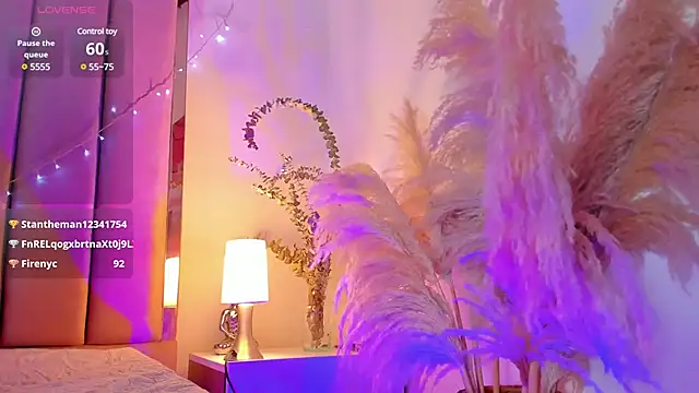 VICTORIA RASH online show from 01.15.25