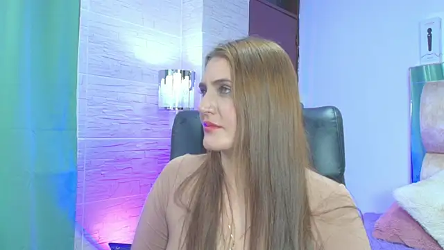 Snapshot of dakota_Robbins_ chatting on 09.28.25 dakota Robbins online show from 09.28.25