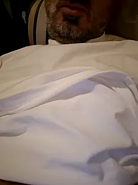 1talianBeutifulCock online show from 10.26.25