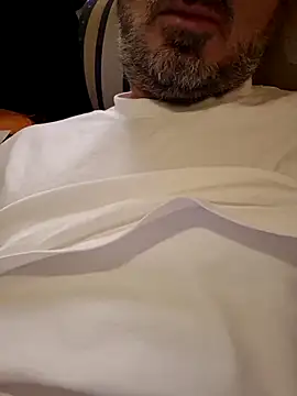 Snapshot of 1talianBeutifulCock chatting on 03.03.26 1talianBeutifulCock online show from 03.03.26