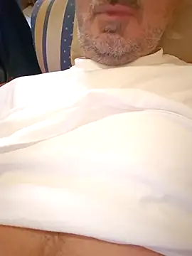 Snapshot of 1talianBeutifulCock chatting on 03.04.26 1talianBeutifulCock online show from 03.04.26