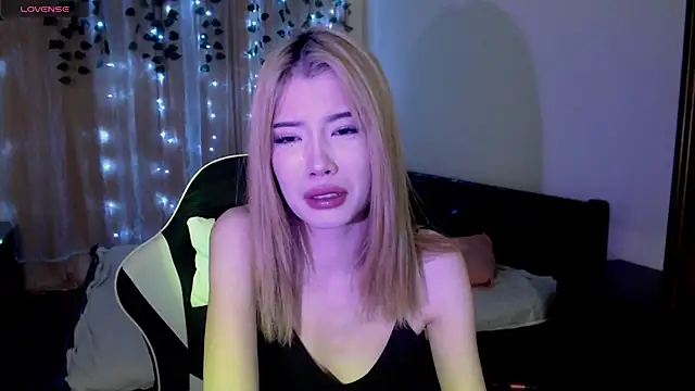 Velvetsky 1 online show from 02.05.25