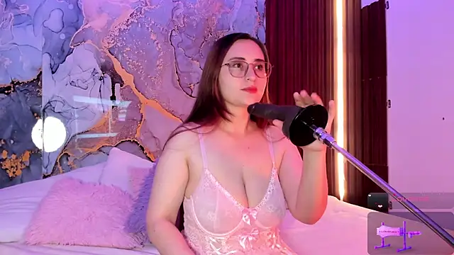 centaurigirl online show from 10.21.25