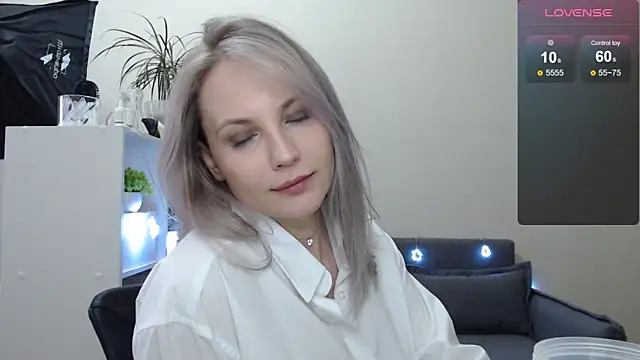 Sunny bunny6 online show from 12.18.24