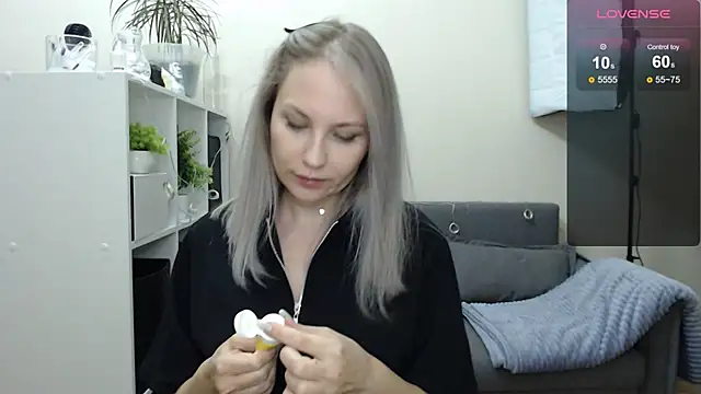 Sunny bunny6 online show from 12.20.24