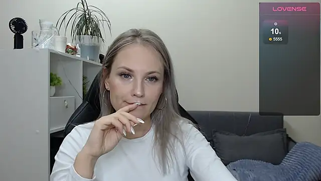 Sunny bunny6 online show from 01.20.25