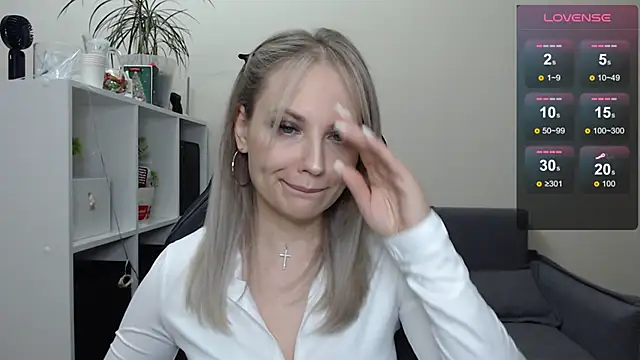 Sunny bunny6 online show from 01.26.25