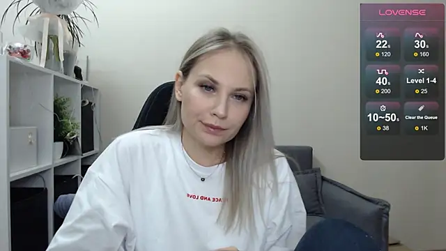 Sunny bunny6 online show from 02.18.25