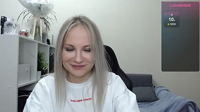 Sunny bunny6 online show from 02.18.25