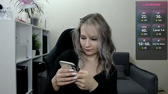 Sunny bunny6 online show from 03.19.25