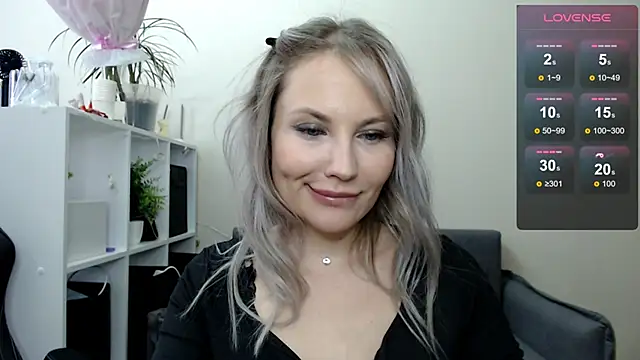 Sunny bunny6 online show from 03.19.25