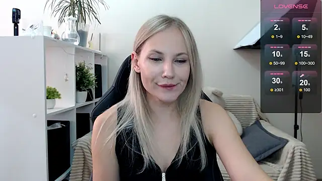 Sunny bunny6 online show from 09.18.25