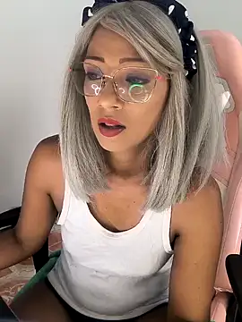 Snapshot of Amaliu_ chatting on 02.01.25 Amaliu online show from 02.01.25