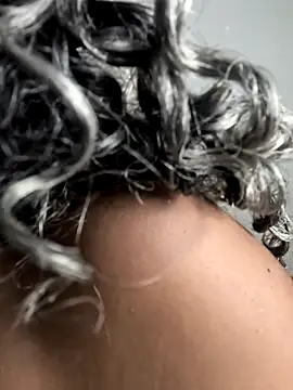 Snapshot of Amaliu_ chatting on 03.09.25 Amaliu online show from 03.09.25