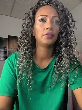 Snapshot of Amaliu_ chatting on 05.22.26 Amaliu online show from 05.22.26