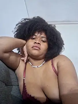 Snapshot of DANIELA_MICHEL chatting on 03.22.25 DANIELA MICHEL online show from 03.22.25