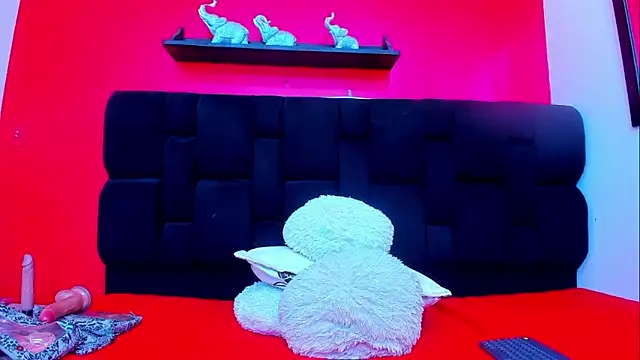 Leah Gomed online show from 01.13.25