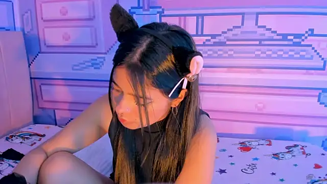  18alice online show from 12.08.24