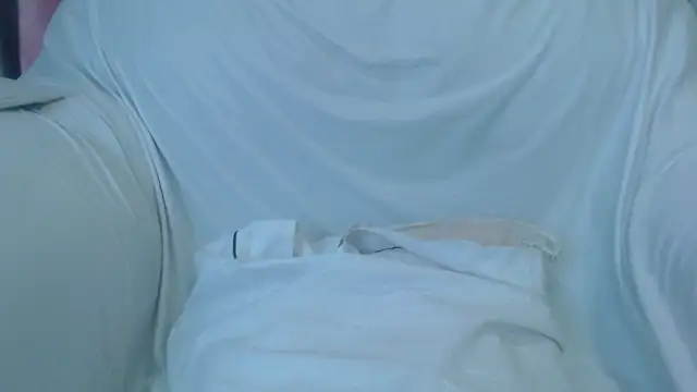 Snapshot of Petite_amor2 chatting on 03.21.25 Petite amor2 online show from 03.21.25