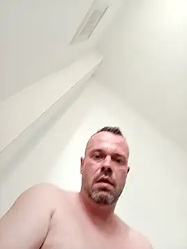 mikaaaaase online show from 04.21.26