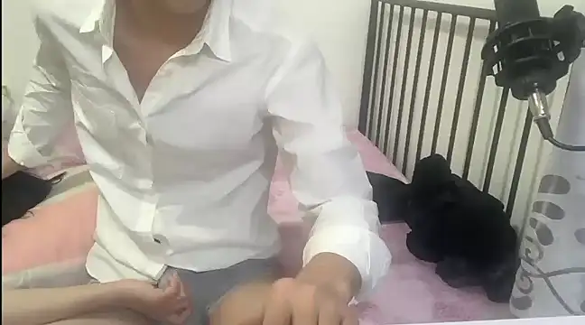 Snapshot of TGH521 chatting on 01.07.25 TGH521 online show from 01.07.25