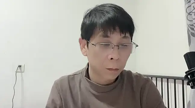 Snapshot of TGH521 chatting on 02.12.25 TGH521 online show from 02.12.25