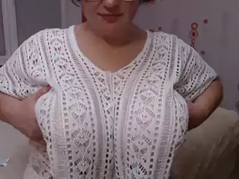 Nora Star online show from 02.13.25