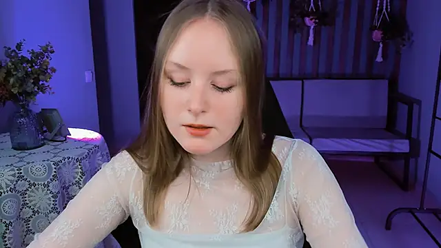 VivienLeeigh online show from 02.15.25