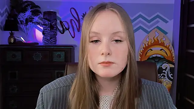 VivienLeeigh online show from 02.22.25